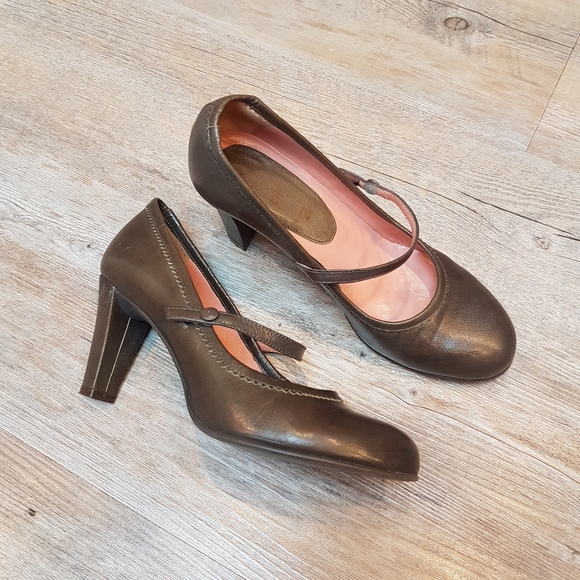 FREE or $15 Leather Shoes heels - Picture 5 of 6